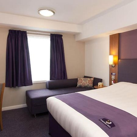 Premier Inn Hatfield Eksteriør billede