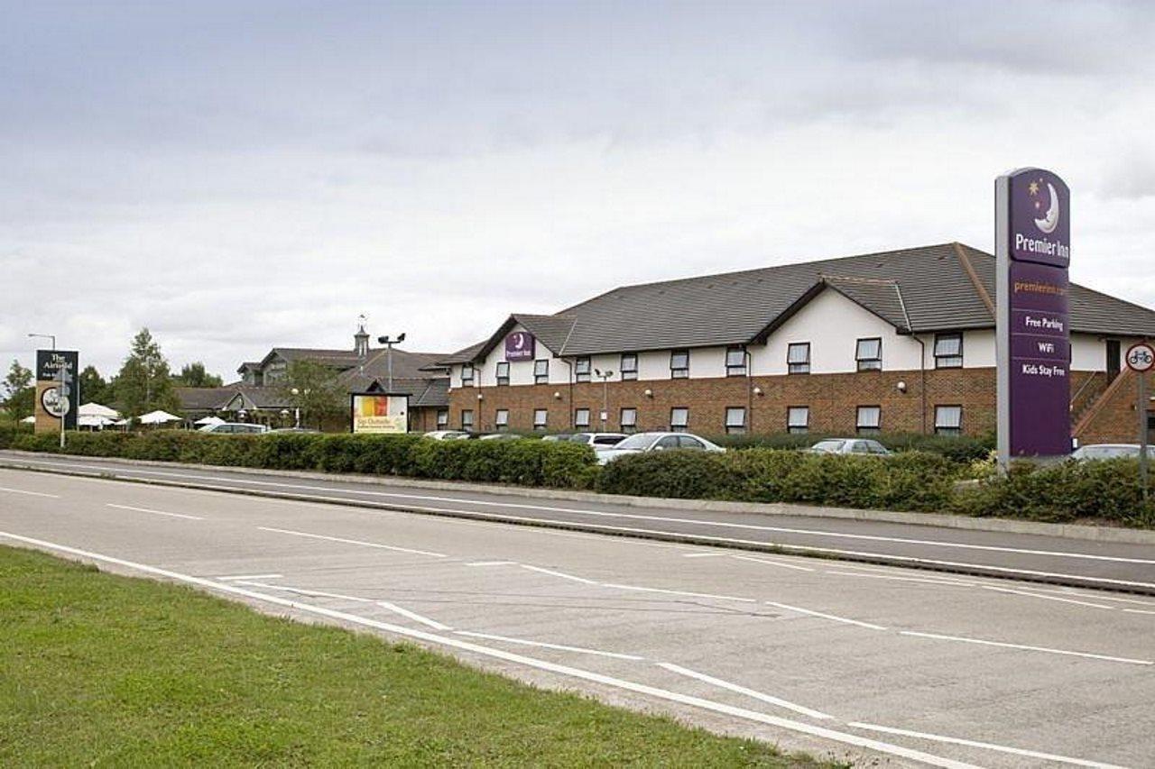 Premier Inn Hatfield Eksteriør billede