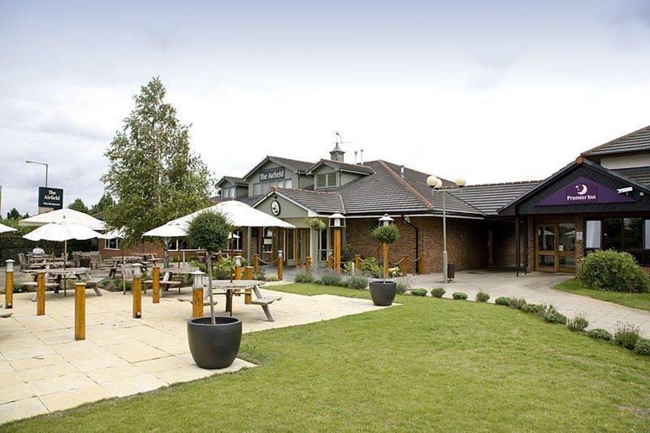 Premier Inn Hatfield Eksteriør billede